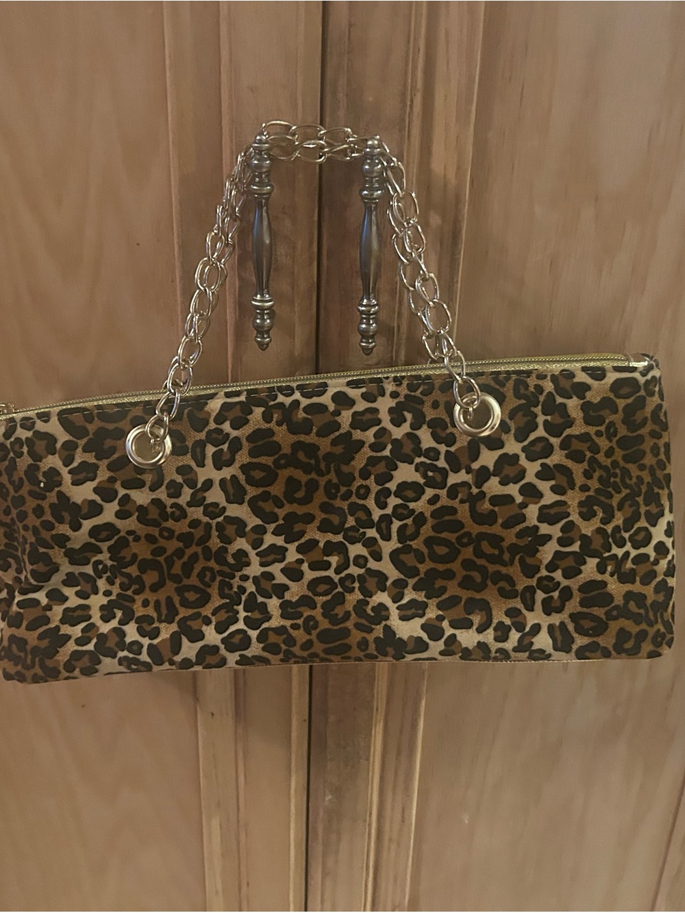 Leopard Print Chain-Handle Shoulder Bag, plus as an added bonus it’s insulated!